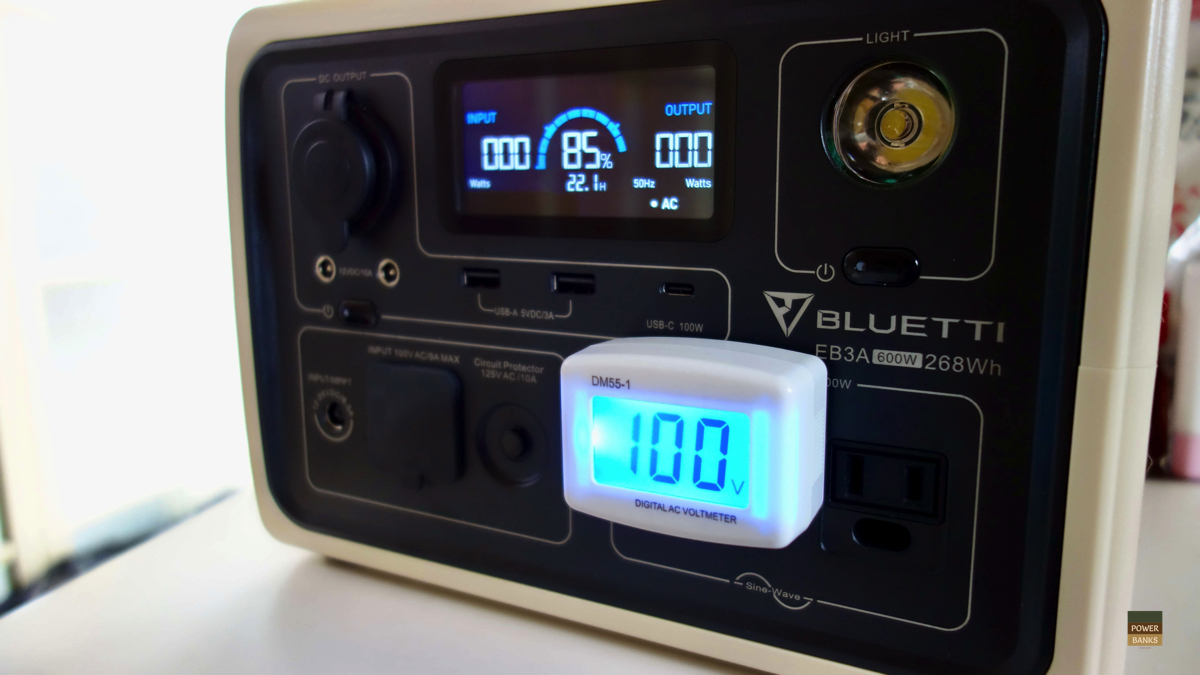 BLUETTI EB3AのACコンセントは100V