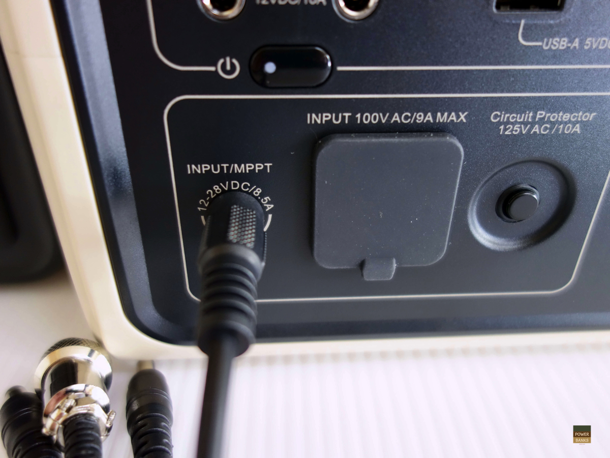 BLUETTI EB3AはDC7909でソーラーパネルに接続する