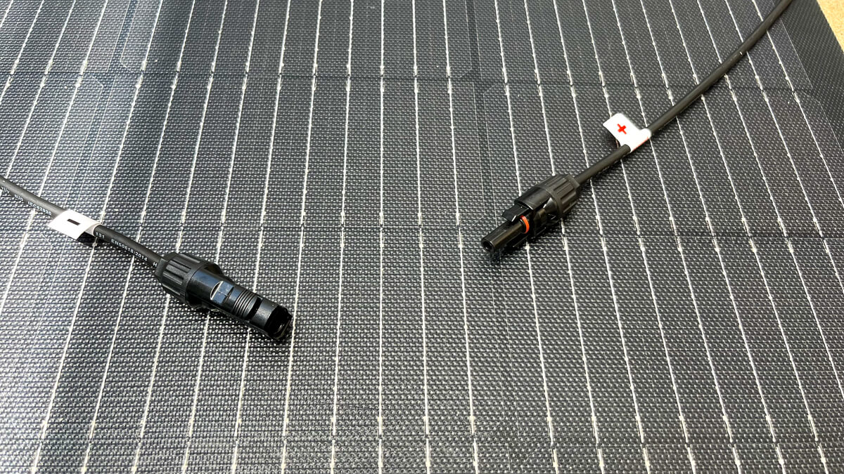 EcoFlow 100W据置型ソーラーパネル(柔性)