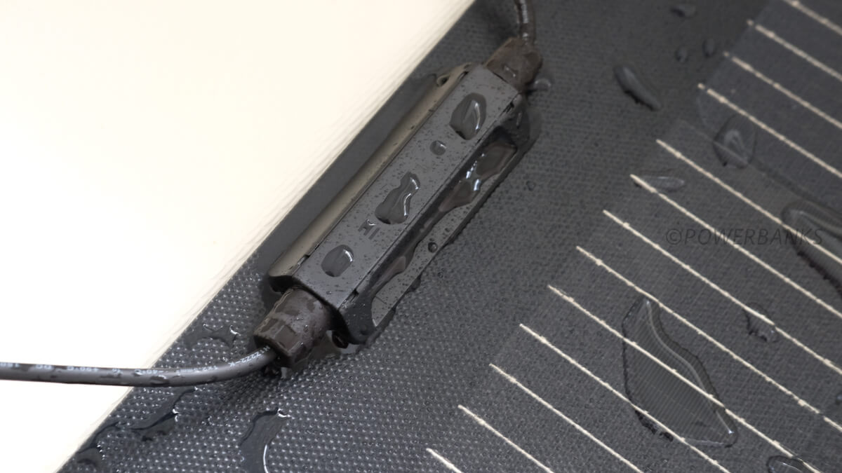 EcoFlow 100W据置型ソーラーパネルは防水IP68