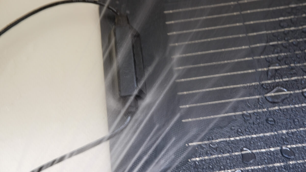 EcoFlow 100W据置型ソーラーパネルは防水IP68