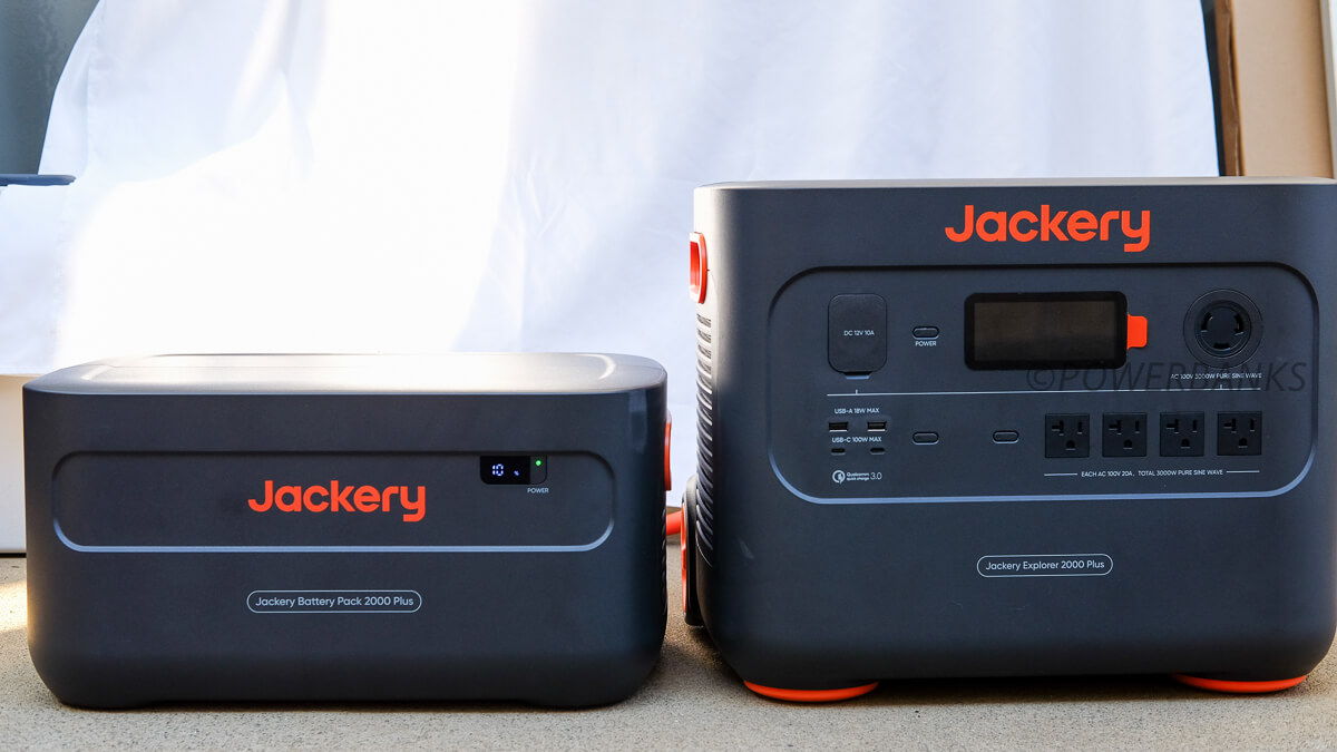 Jackery Battery Pack 2000 Plusの外観