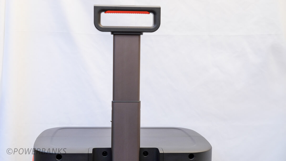 Jackery ポータブル電源 2000 Plus