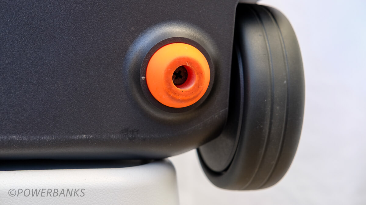 Jackery ポータブル電源 2000 Plus