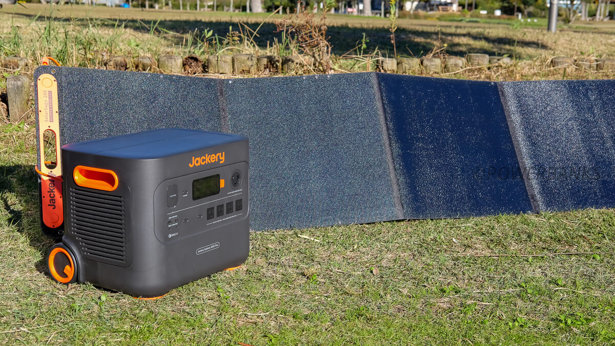 Jackery ポータブル電源 2000 Plus