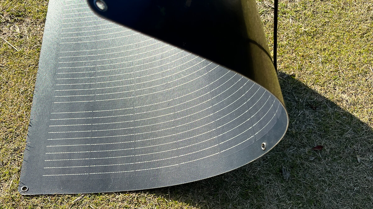 BougeRVとEcoFlow ソーラーパネルの柔軟性の比較