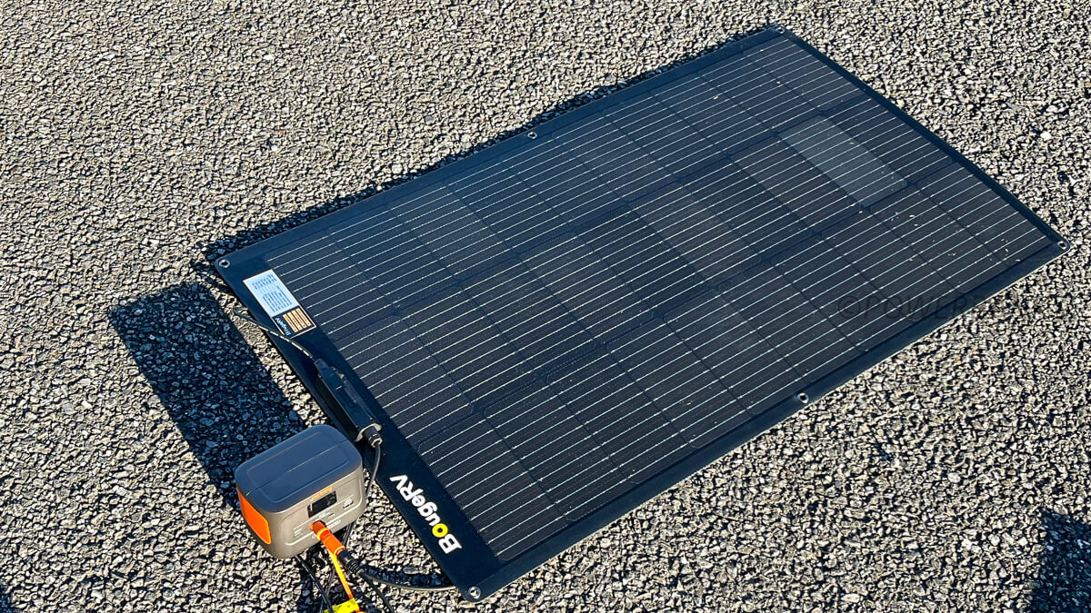 他社製ソーラーパネルでの充電は可能？