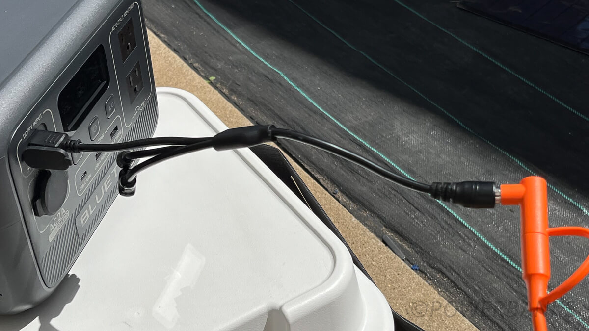 Jackery 40W ミニソーラーパネルとBLUETTI AC2Aの接続