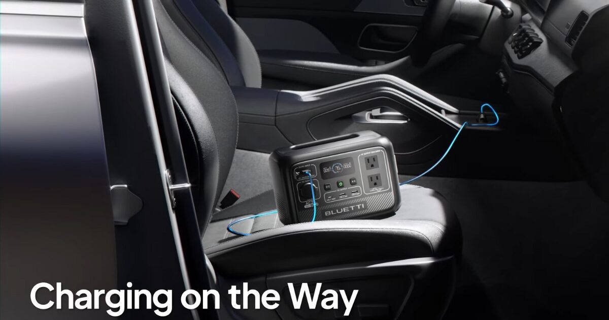 BLUETTI AC2Aの走行充電の方法:シガーソケット充電ケーブルは別売り