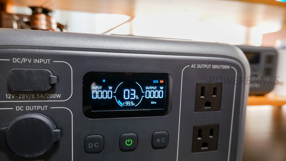 BLUETTI AC50Bの外観と機能の説明