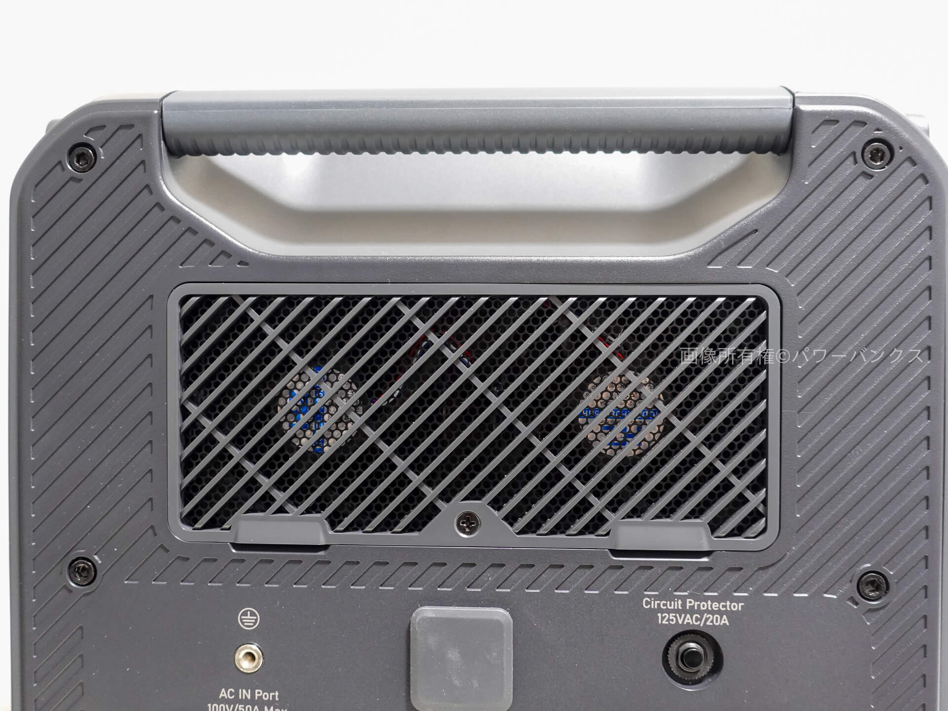 BLUETTI Apex 300向かって左側面