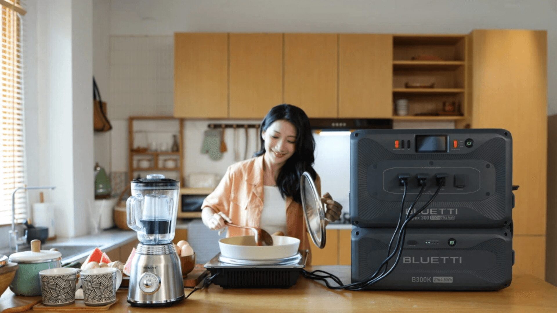 BLUETTI Apex 300の実機レビューを投稿予定