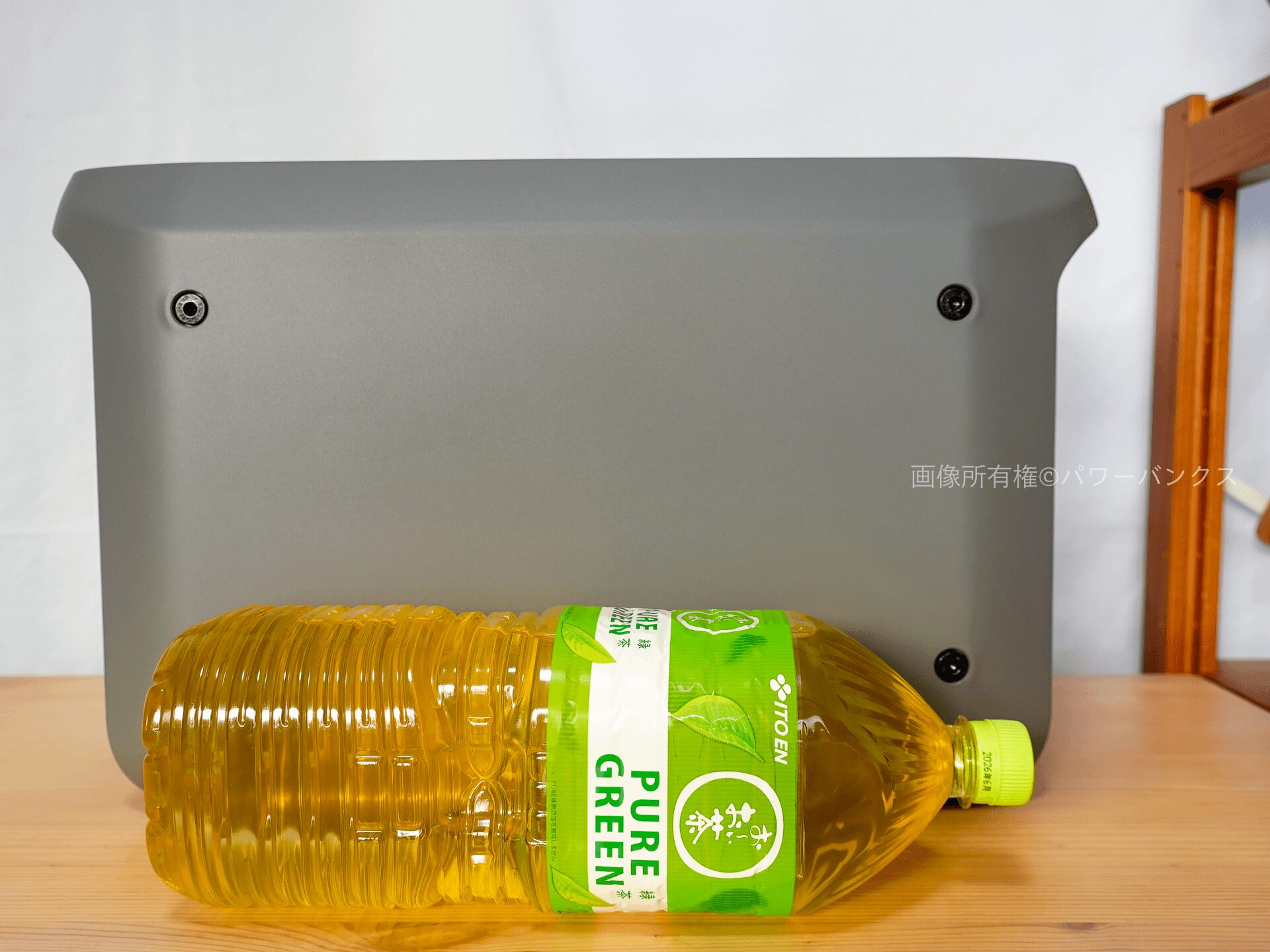 Dabbsson 2000Lと2Lペットボトル比較