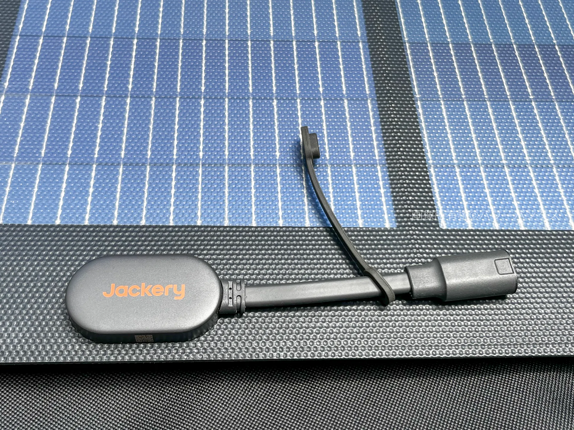 SolarSaga 100 Airのケーブル
