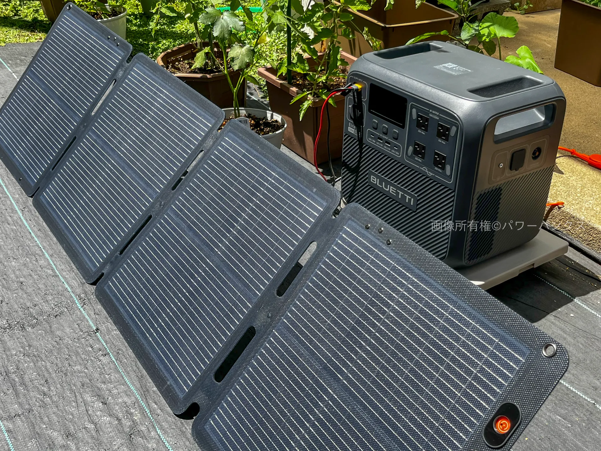 SolarSaga 100 AirとBLUETTI AORA 200